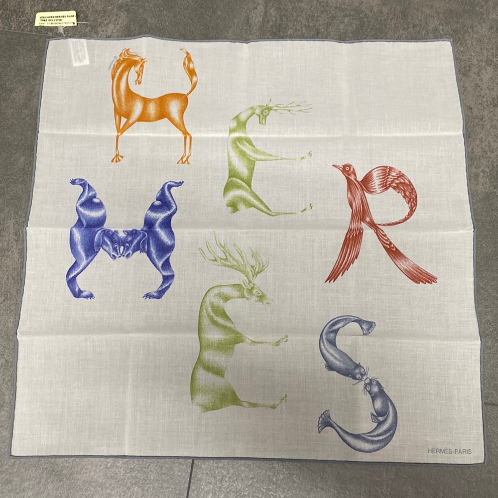 BNWT Authentic Hermes Mouchoirs Imprimes Faune Lattree handkerchief.